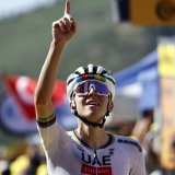 Tadej Pogacar simplement beaucoup trop fort KEYSTONE/EPA/CHRISTOPHE PETIT TESSON